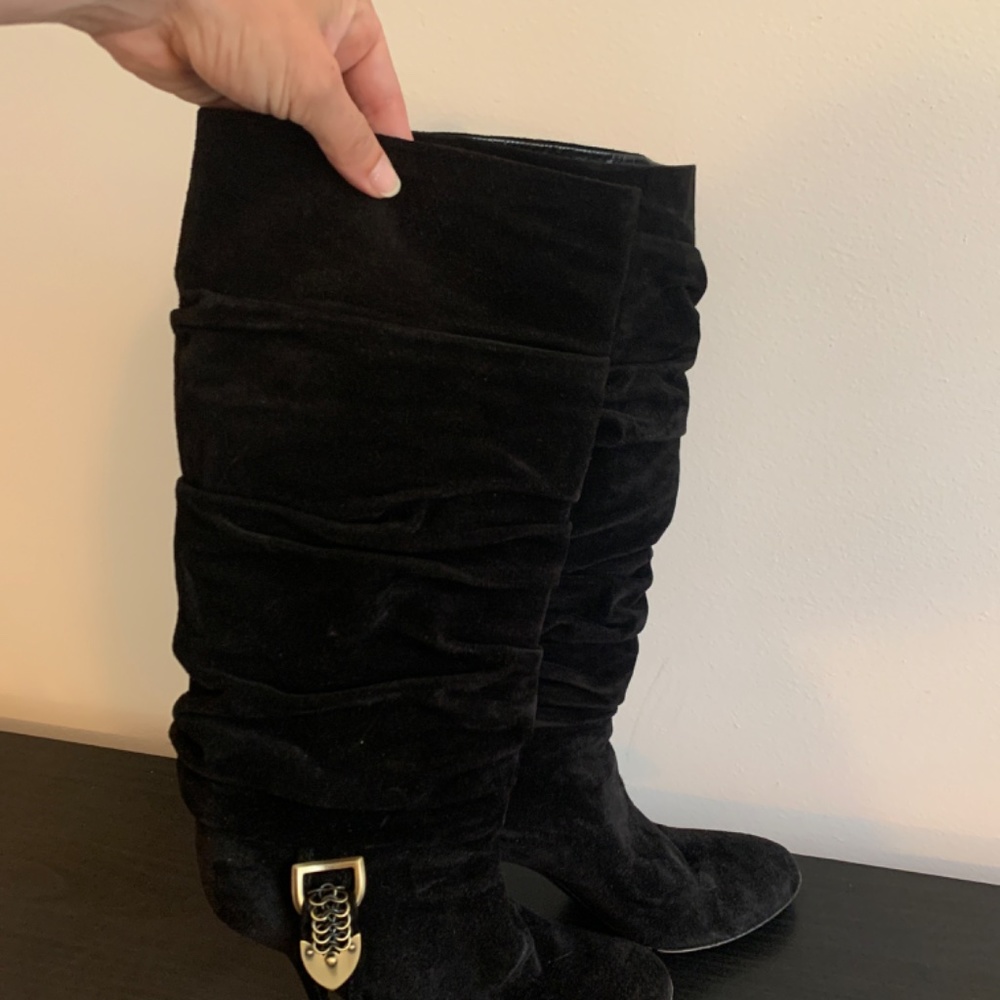 Dior Suede Boots with Gold Buckle - Picture 2 of 3